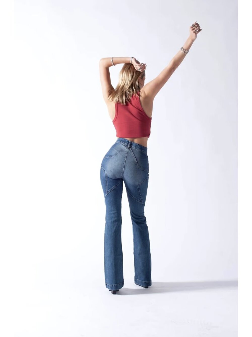 Device Women's Venus Flare Jeans Star Dark Wash Size 25 Front Pleat High Rise
